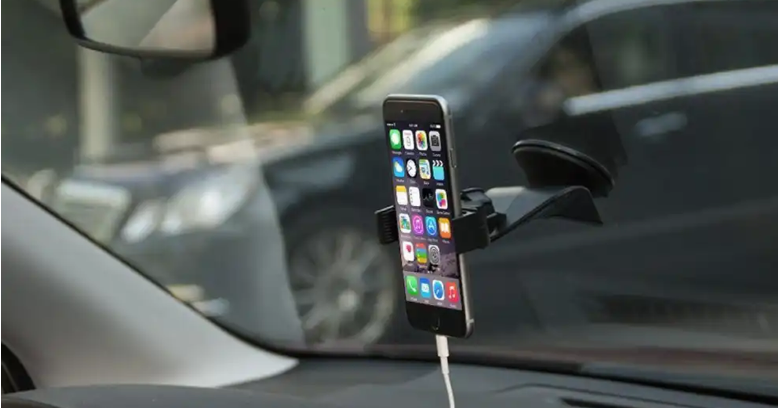 mobile car holder for the dashboard